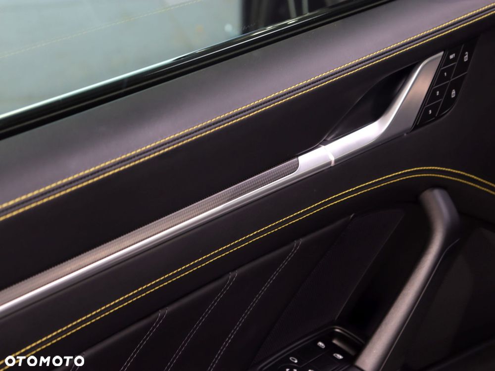 Porsche 911 Turbo S - 23