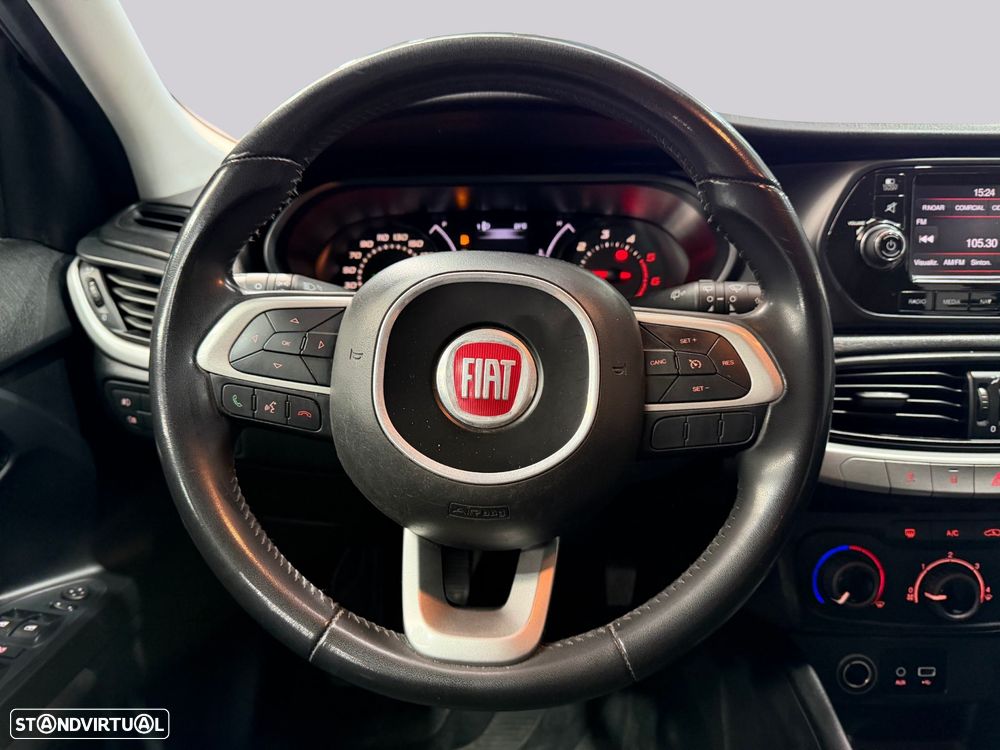 Fiat Tipo Station Wagon 1.3 M-Jet Lounge - 19