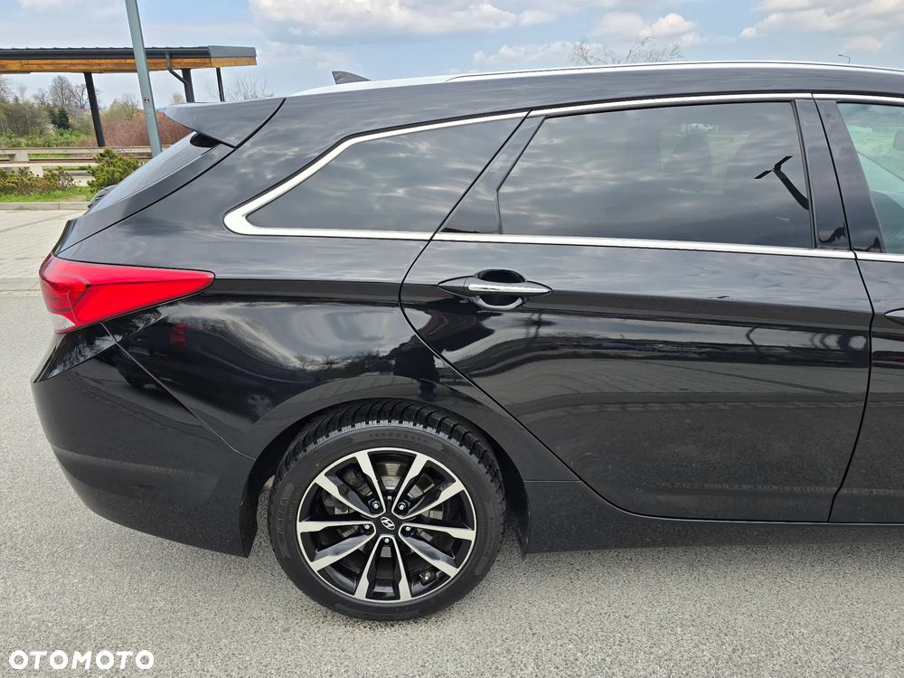 Hyundai i40 Kombi 1.7 CRDi DCT Premium - 35