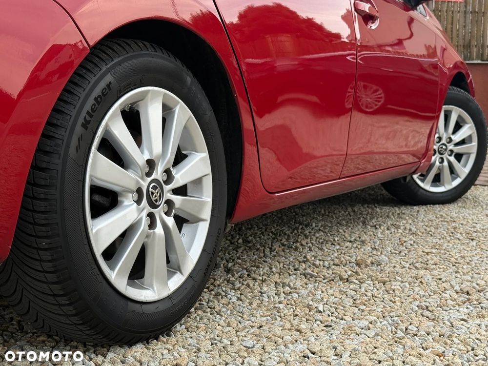 Toyota Auris 2.0 D-4D Premium Comfort - 8