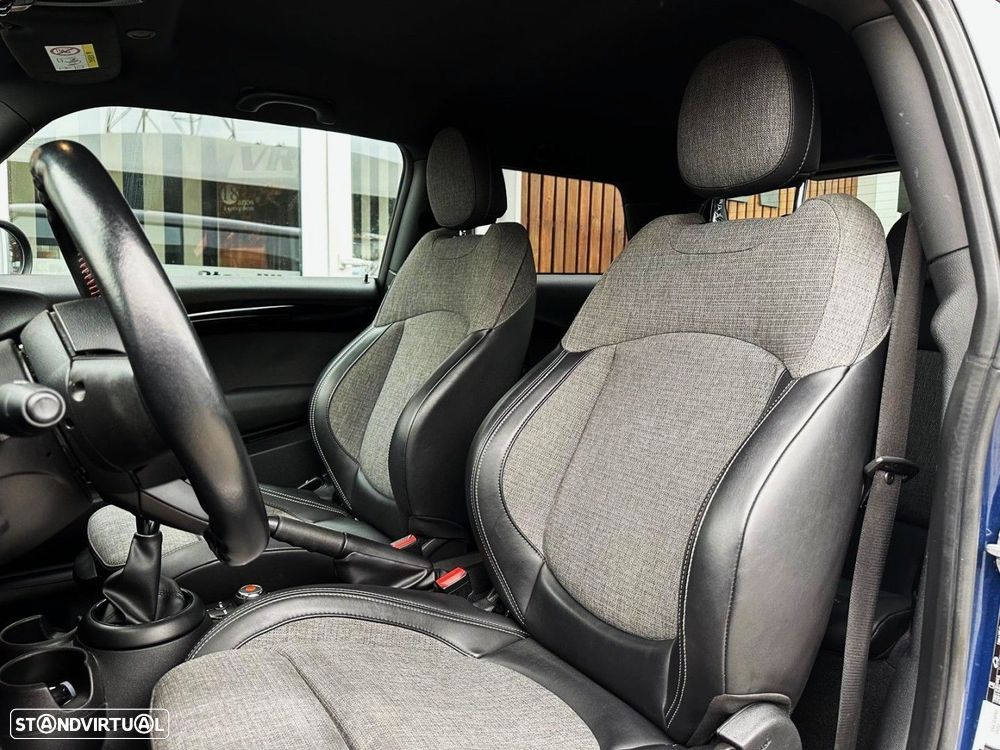 MINI 3 Portas Cooper D - 11