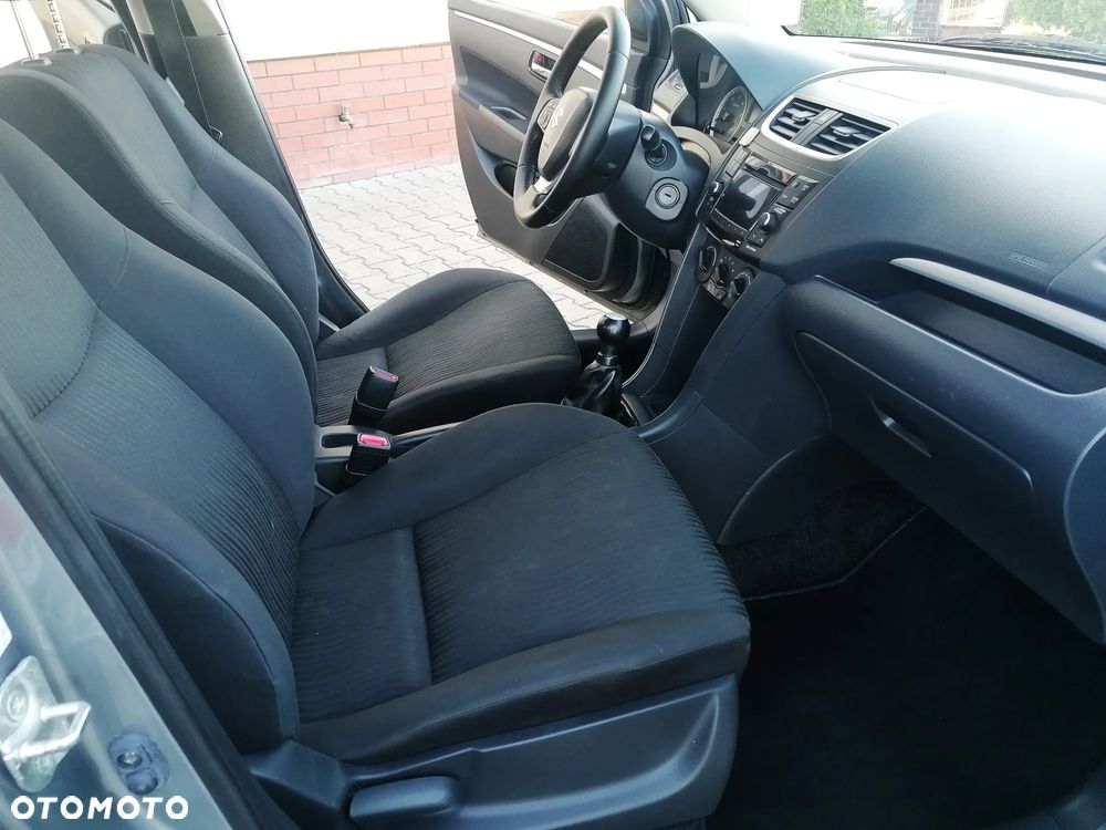 Suzuki Swift - 15
