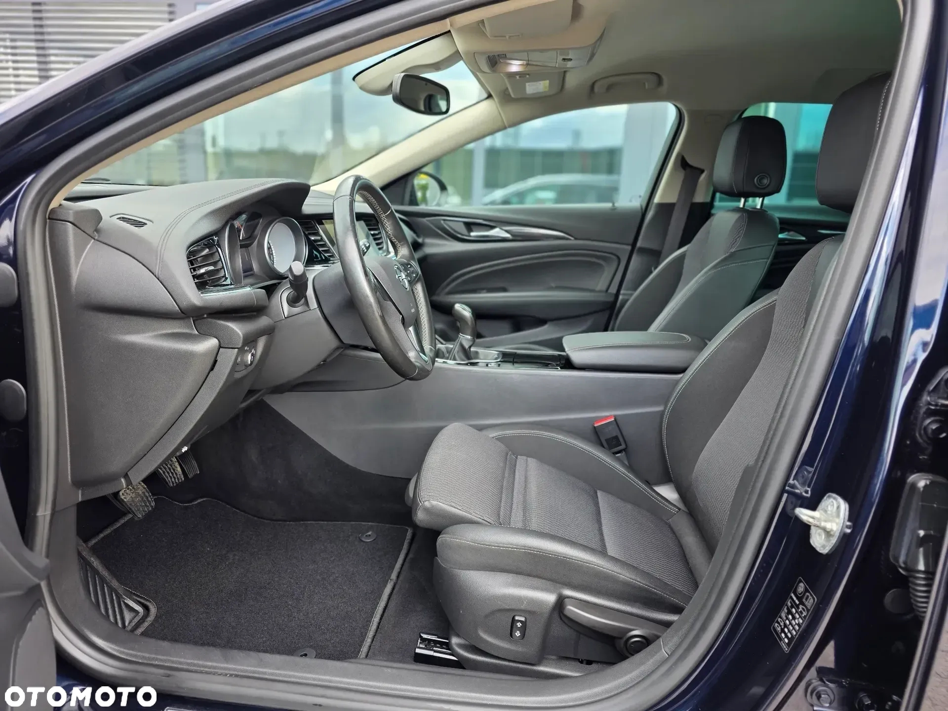 Opel Insignia 1.6 CDTI Cosmo S&S - 30