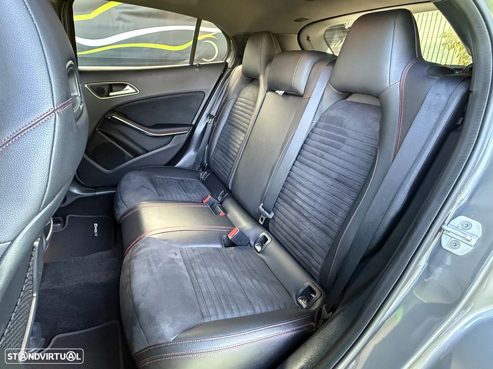 Mercedes-Benz GLA 180 d 7G-DCT AMG Line - 19
