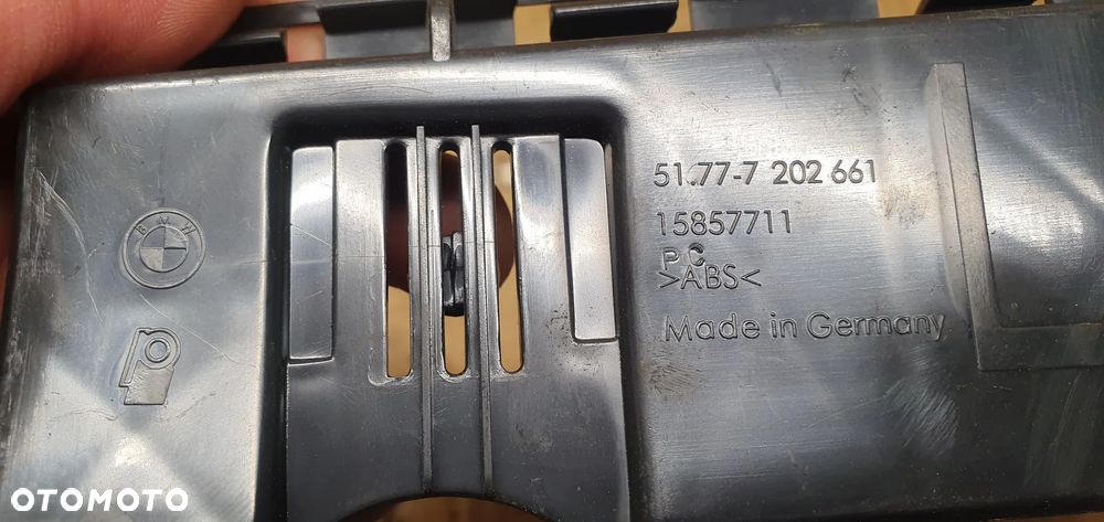 Ślizg mocowanie listwy progowej lewy BMW E90 E91 7202661 - 4