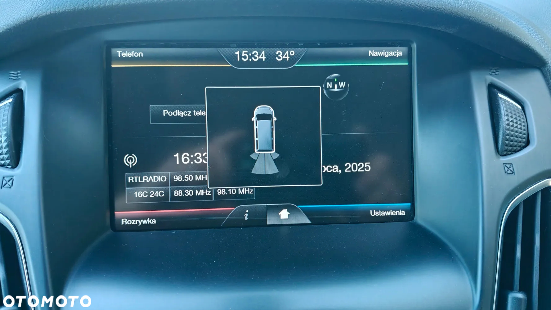 Ford Focus 1.5 TDCi SYNC Edition - 16