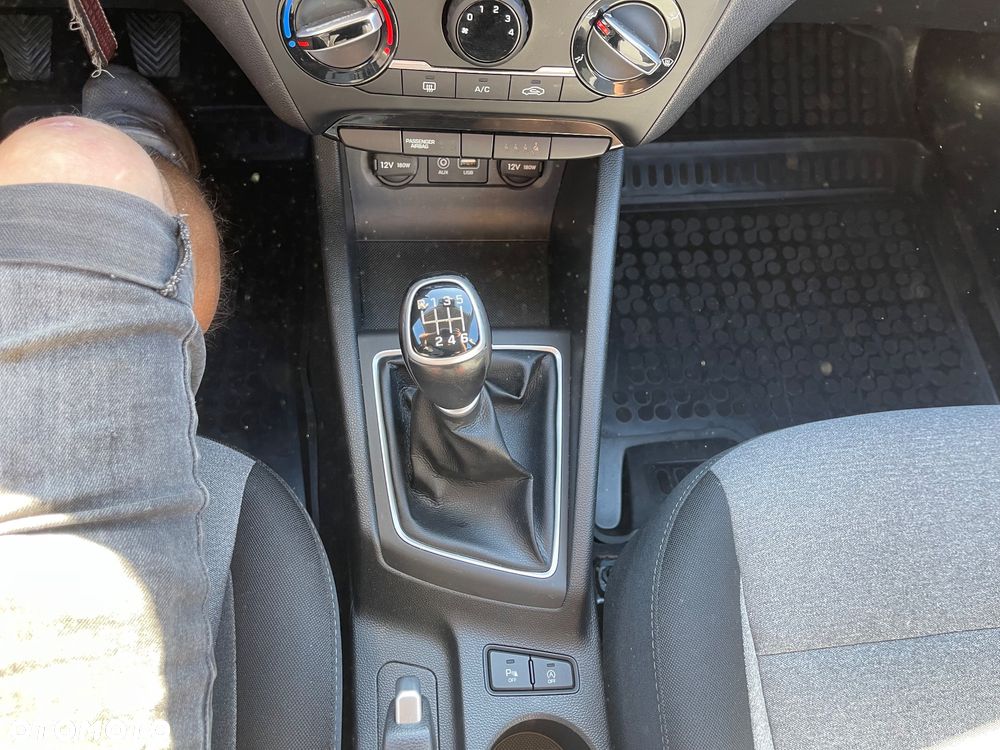 Hyundai i20 - 18