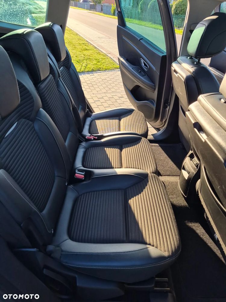 Renault Grand Scenic - 14