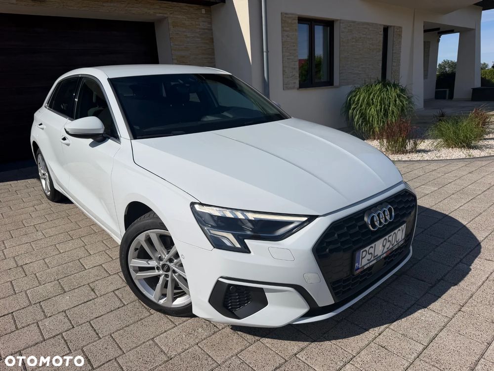 Audi A3 Sportback - 1