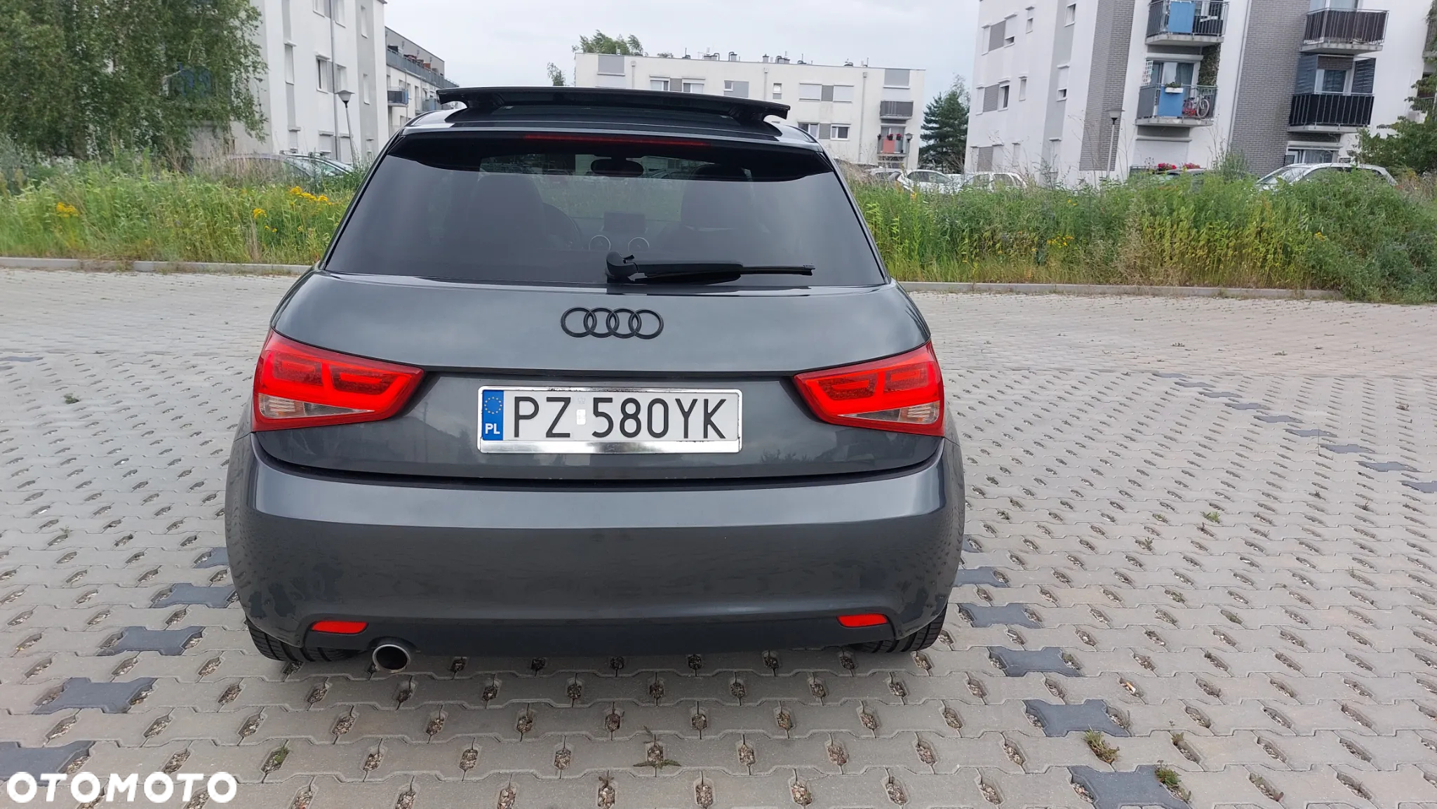Audi A1 1.6 TDI Ambition S tronic - 4