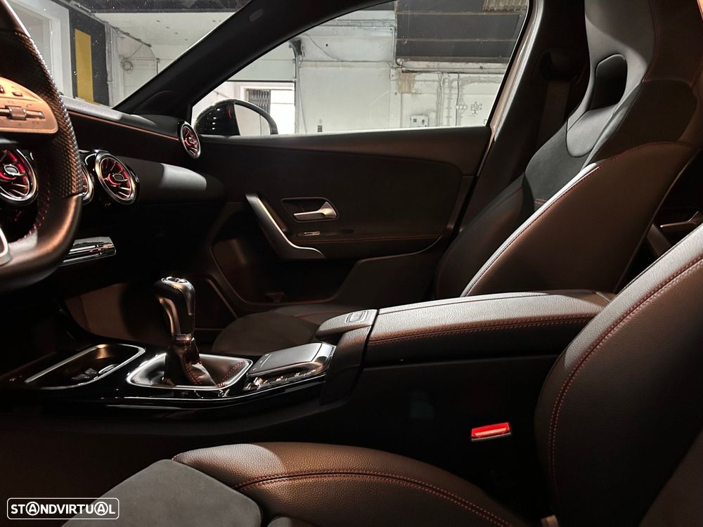 Mercedes-Benz A 160 AMG Line - 41