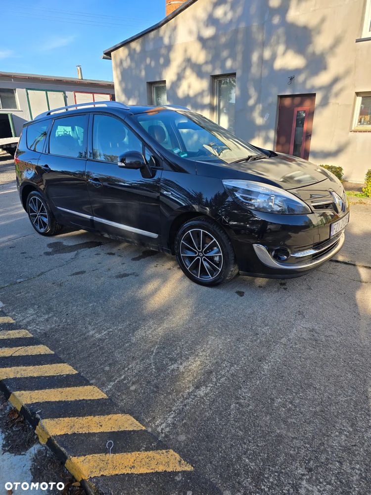 Renault Grand Scenic - 8
