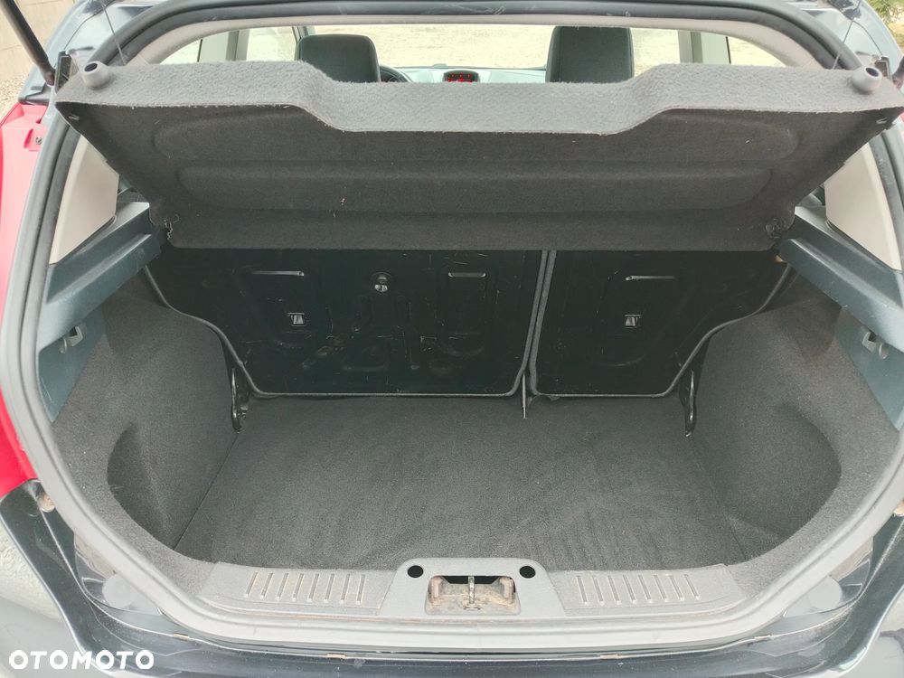 Ford Fiesta 1.25 Platinium X - 16