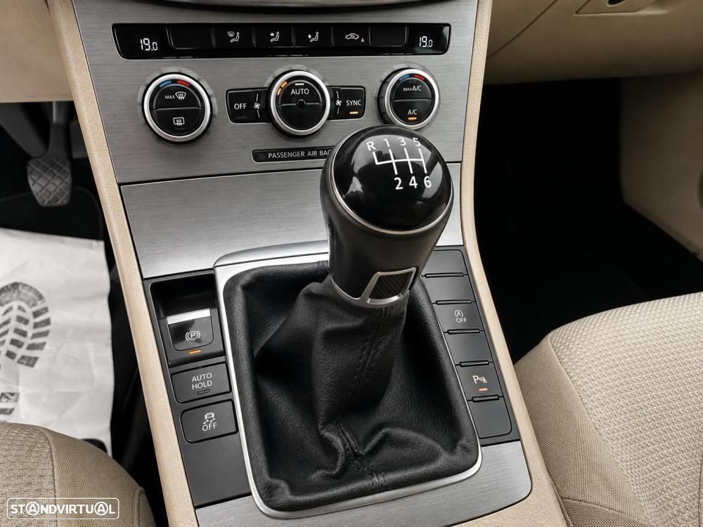 VW Passat Variant 2.0 TDI Confortline - 30