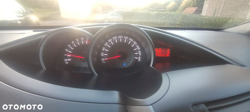 Toyota Verso 1.8 Prestige MS 7os EU6 - 23