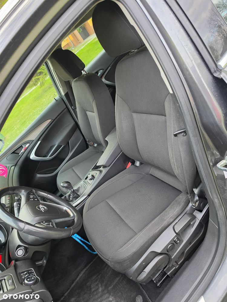 Opel Insignia - 9