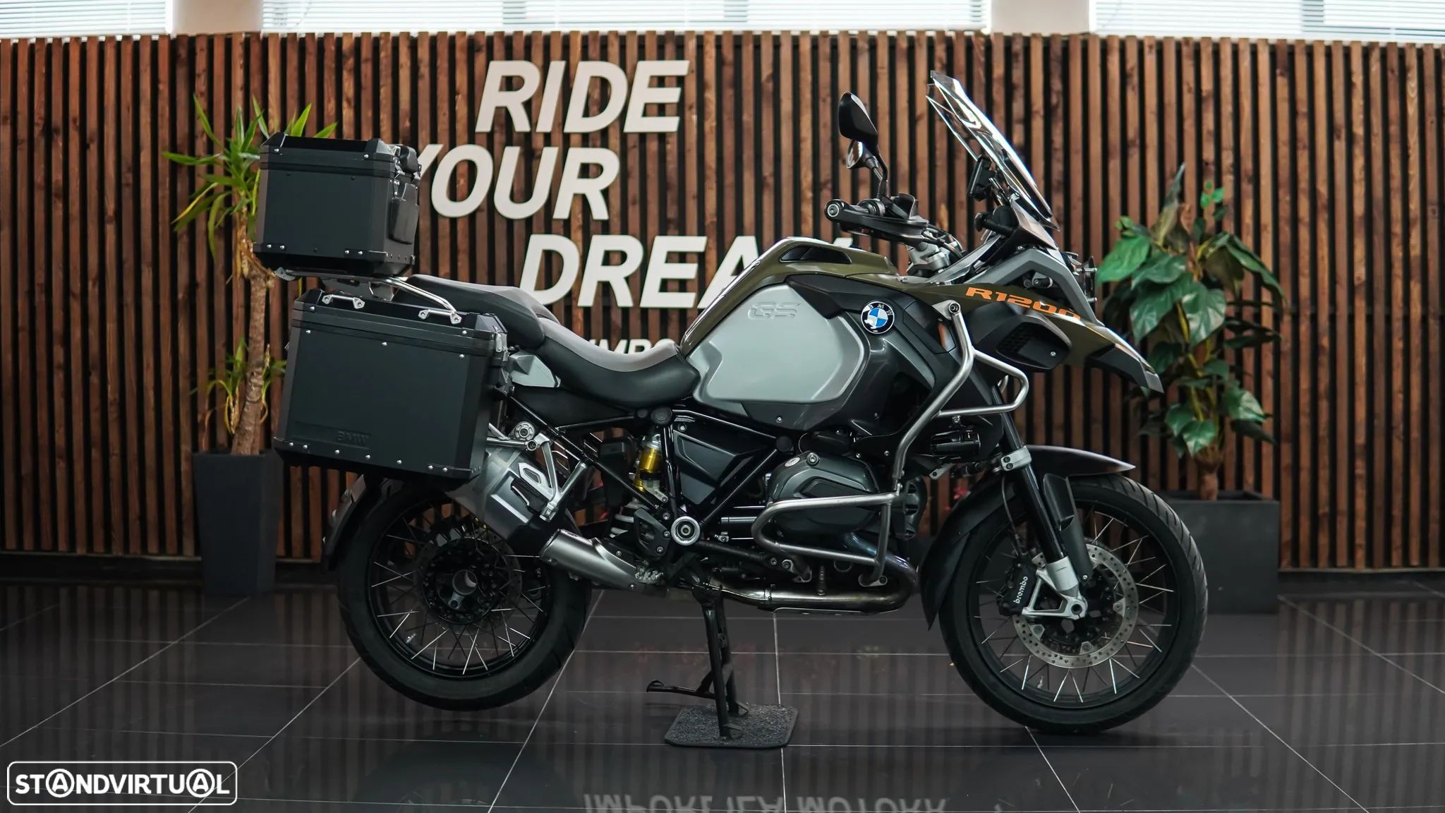 BMW R 1200 GS Adventure - 1