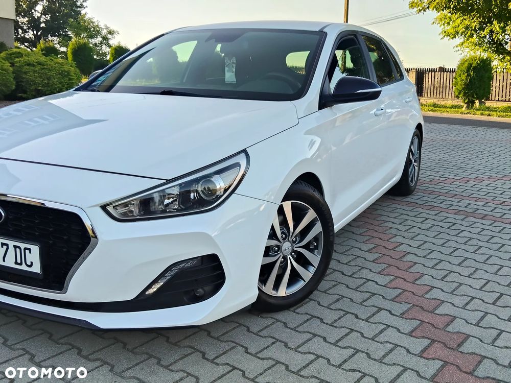 Hyundai i30 1.4 Premium - 11