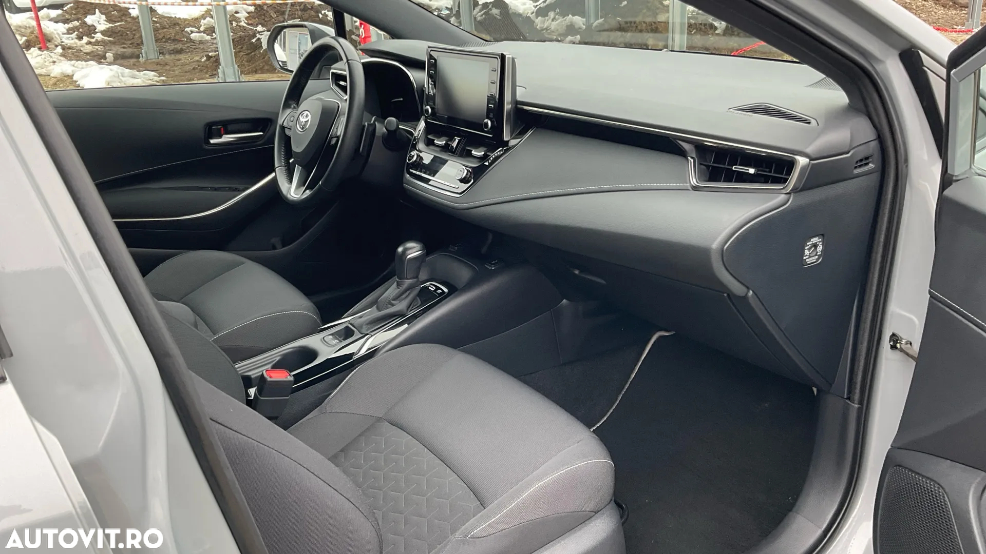 Toyota Corolla 2.0 HSD TS Dynamic tapiterie Neagra - 6