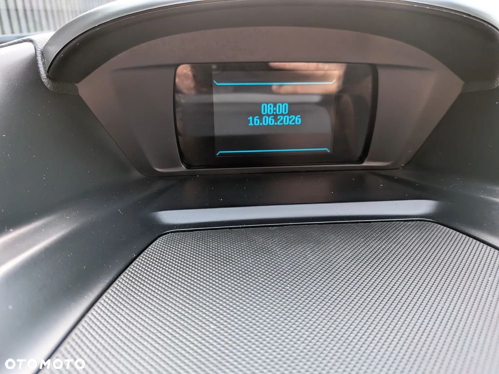 Ford Kuga - 17
