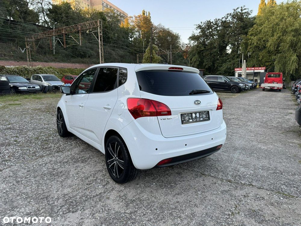 Kia Venga - 4