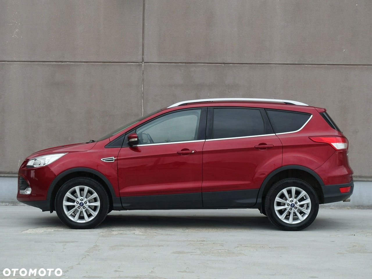 Ford Kuga 2.0 TDCi 2x4 Titanium - 8