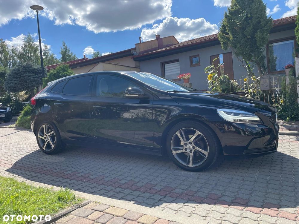 Volvo V40 D2 Drive-E R-Design Momentum - 14