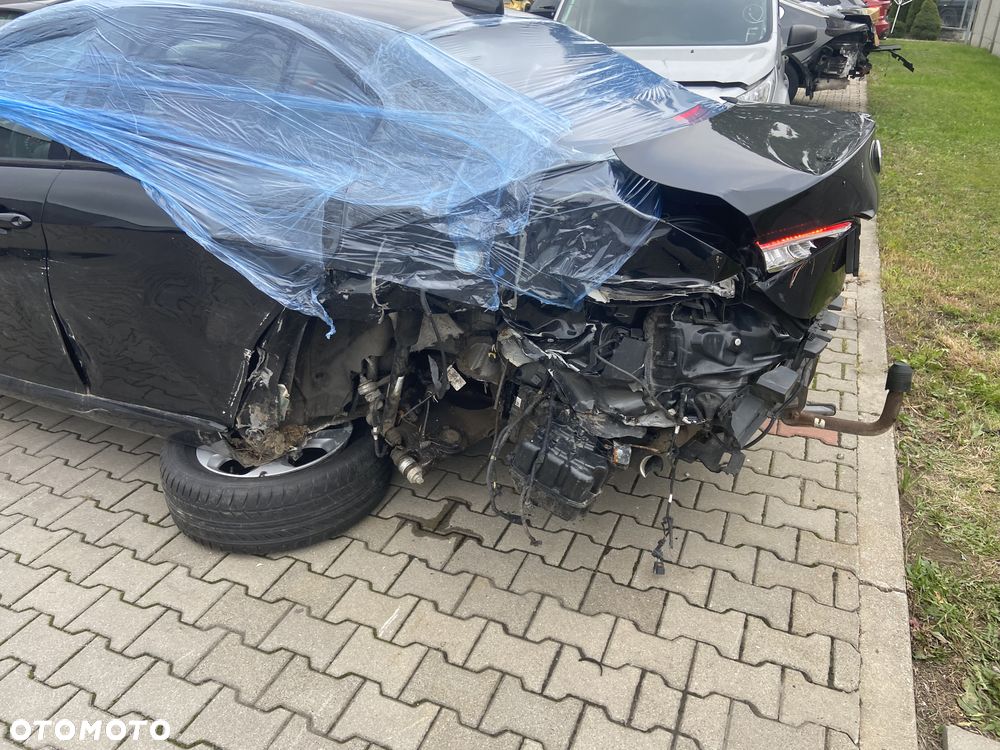 Alfa Romeo Giulia 2.2 AT8 - 8