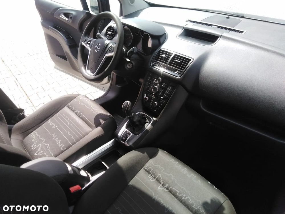 Opel Meriva - 8