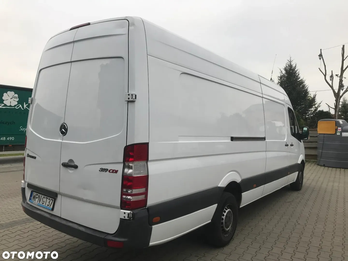 Mercedes-Benz Sprinter - 7