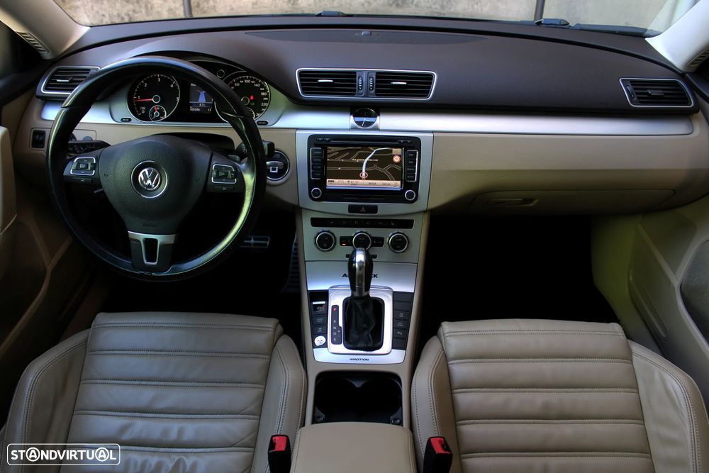 VW Passat Alltrack 2.0 TDI 4Motion DSG BlueMotion Tec - 17