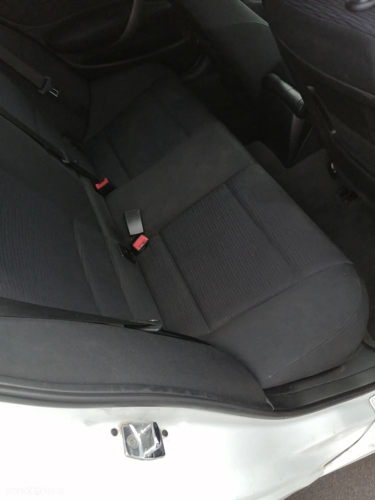 BMW Seria 1 116i - 7