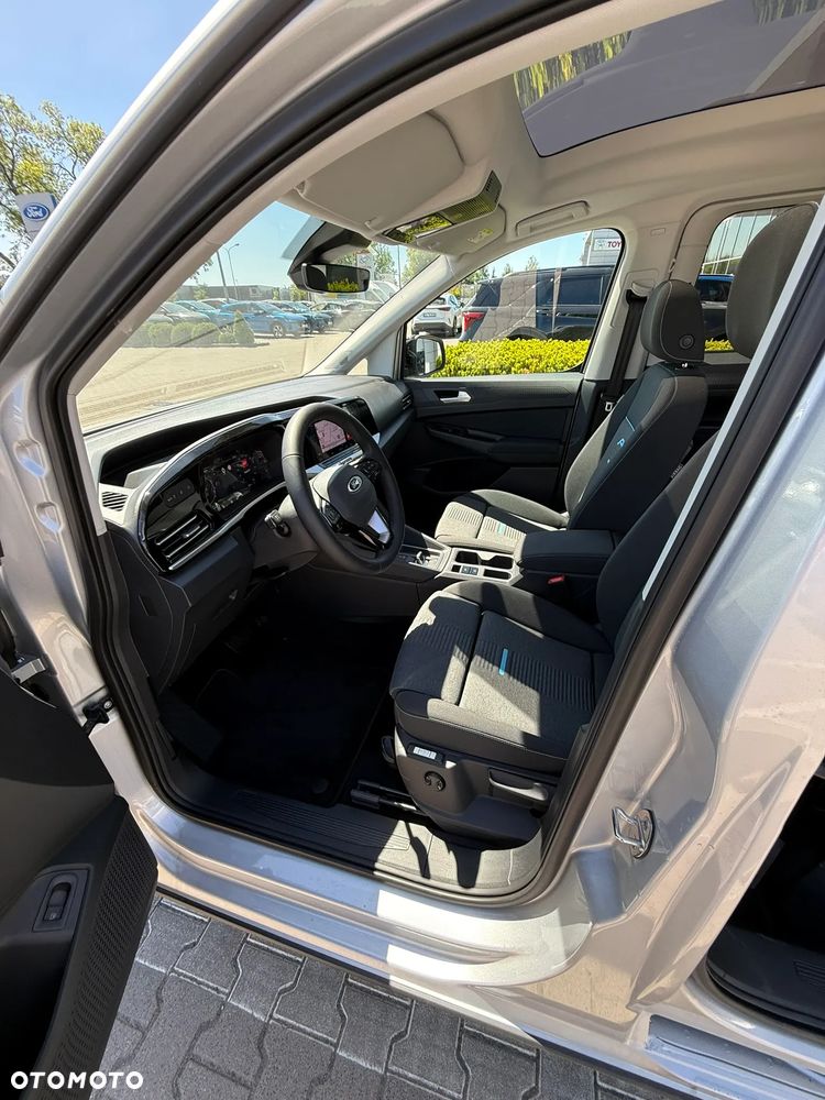Ford Tourneo Connect Grand - 25