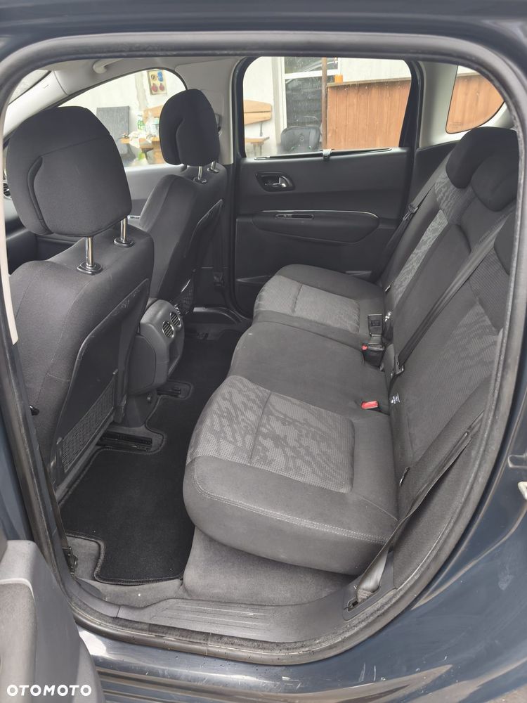 Peugeot 3008 1.6 HDi Trendy - 25