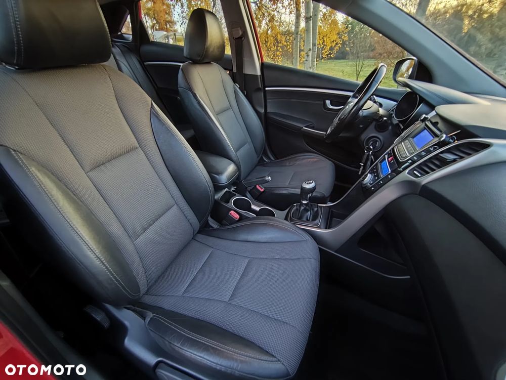 Hyundai i30 1.4 Intro Edition - 26