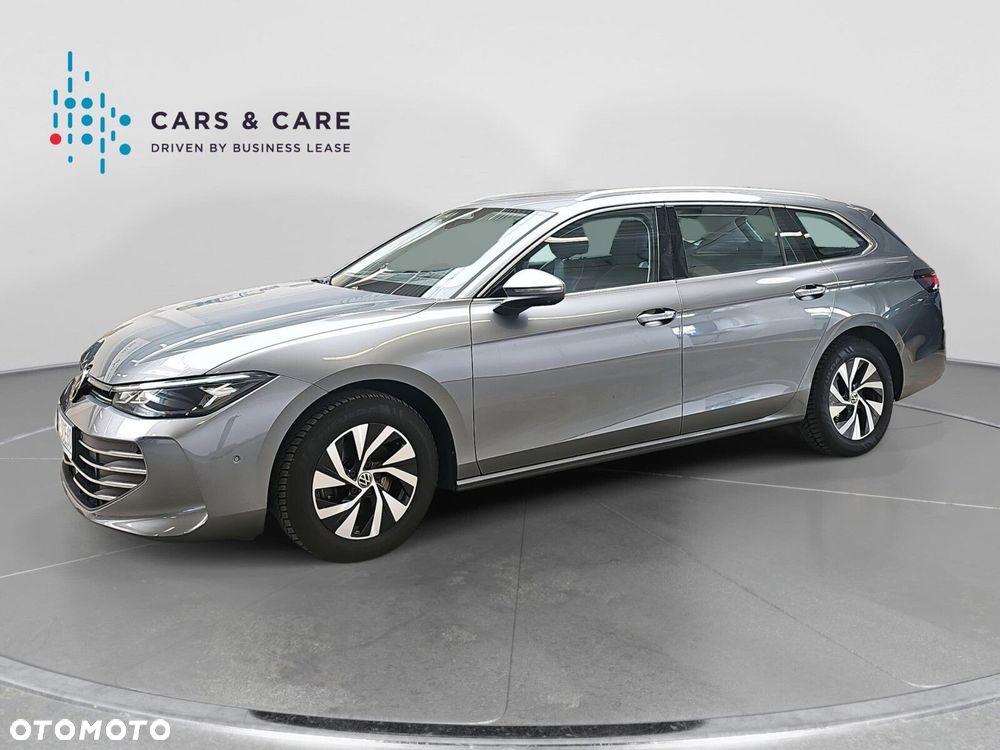 Volkswagen Passat - 4
