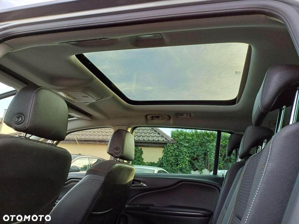 Opel Zafira Tourer 1.4 Turbo Innovation - 27