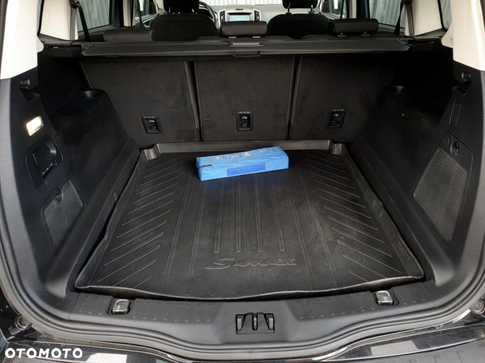Ford S-Max - 37