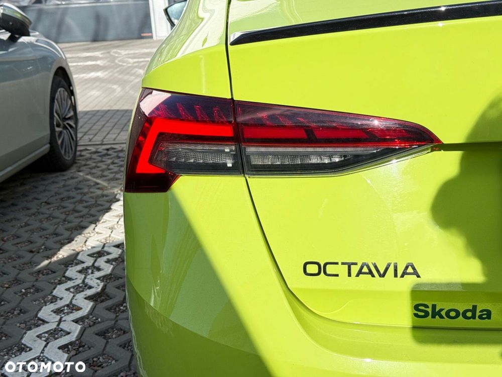 Skoda Octavia 1.5 TSI mHEV Sportline DSG - 25