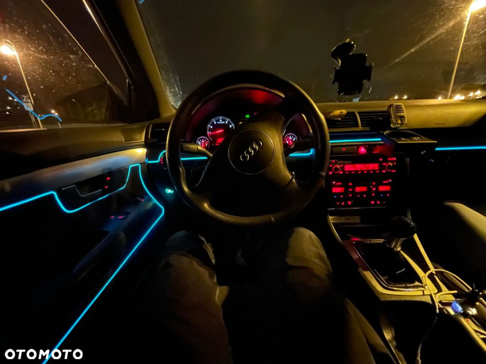 Audi A4 Limousine 1.8T Quattro - 2