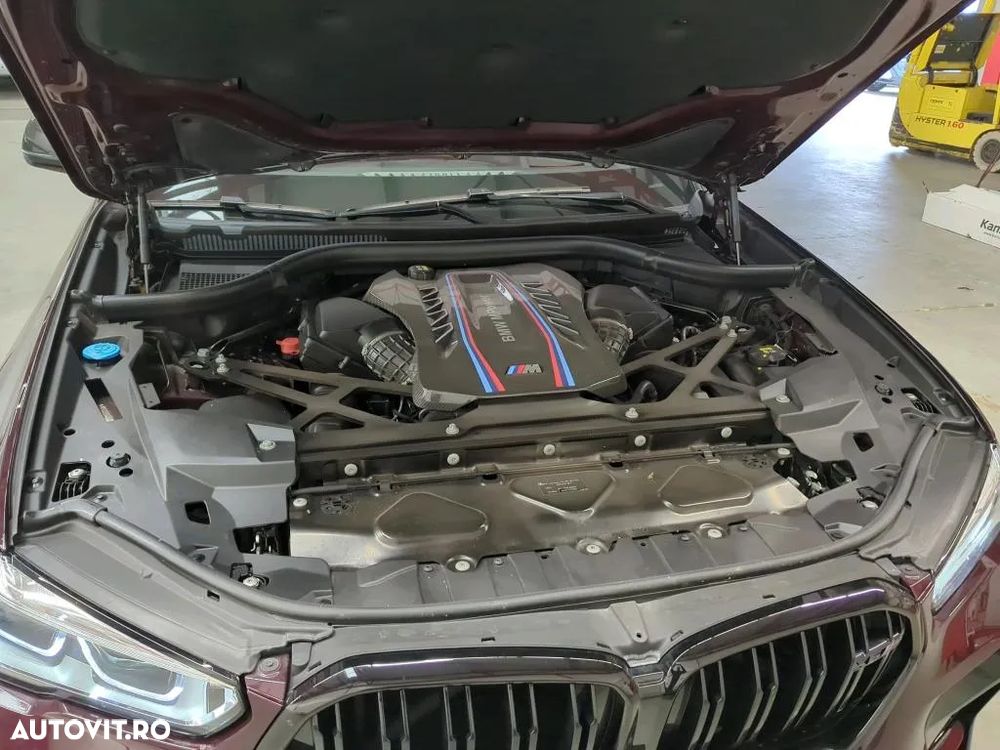 BMW X6 xDrive50i - 11