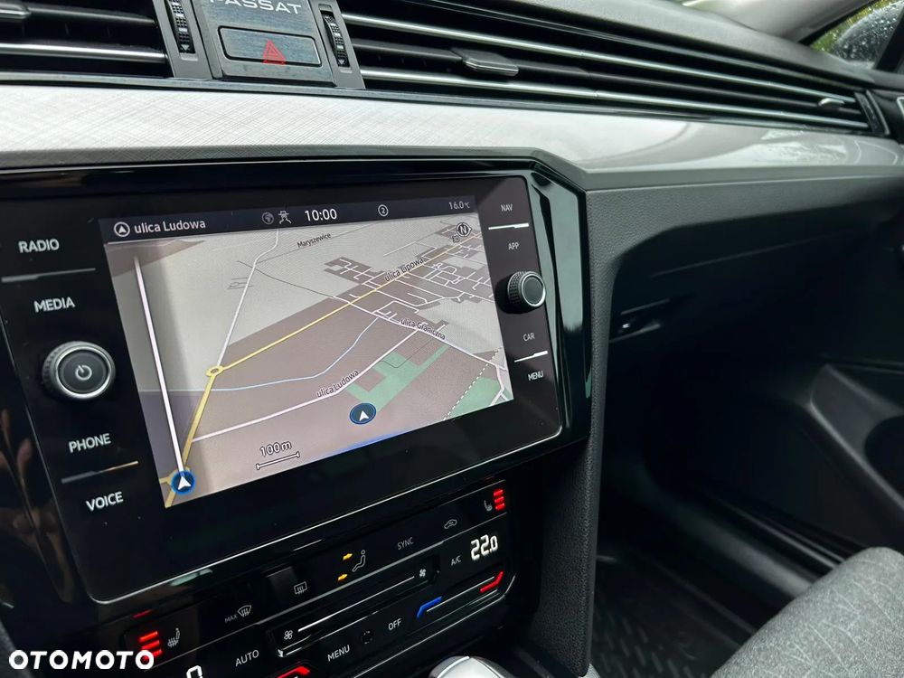 Volkswagen Passat 2.0 TDI EVO Business DSG - 26