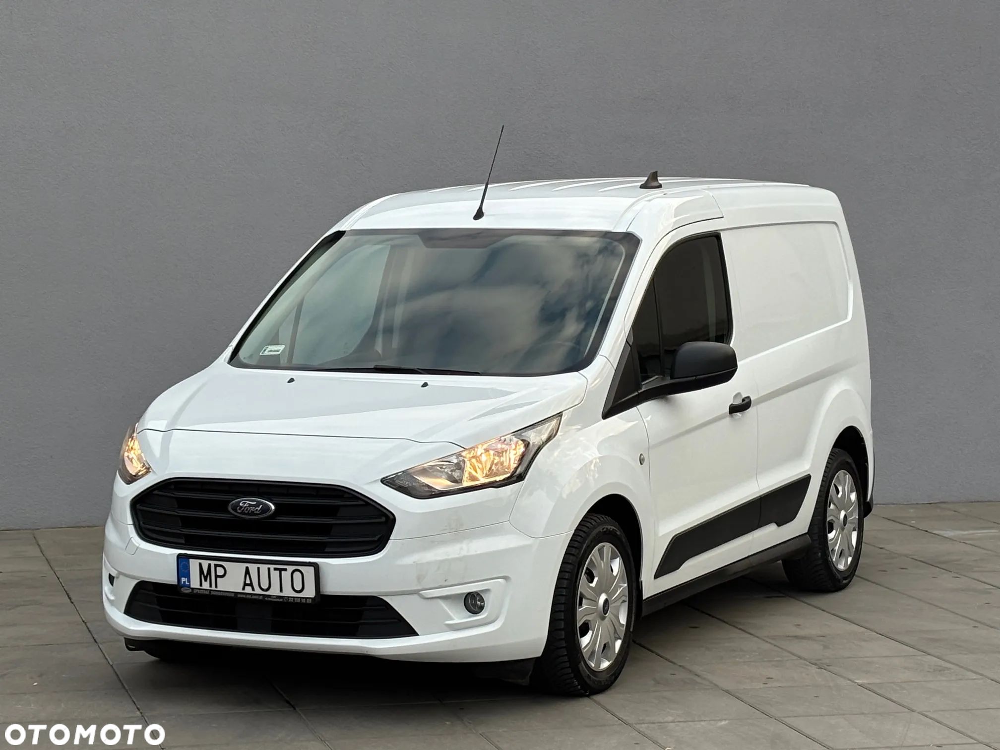 Ford Transit Connect - 1