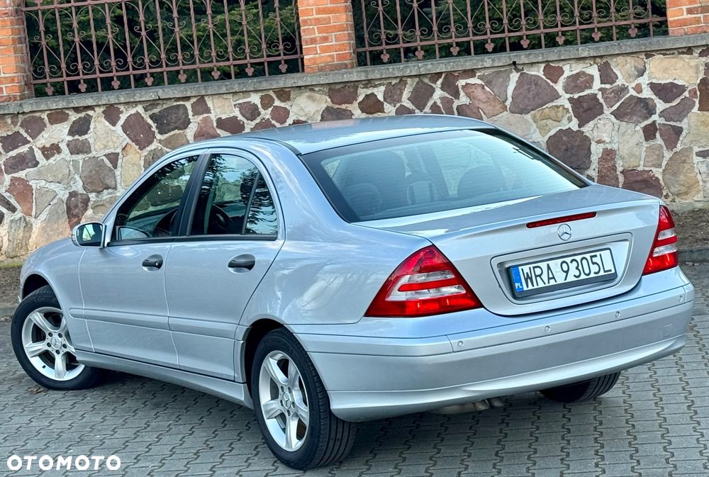 Mercedes-Benz Klasa C 280 Elegance 4-Matic - 12
