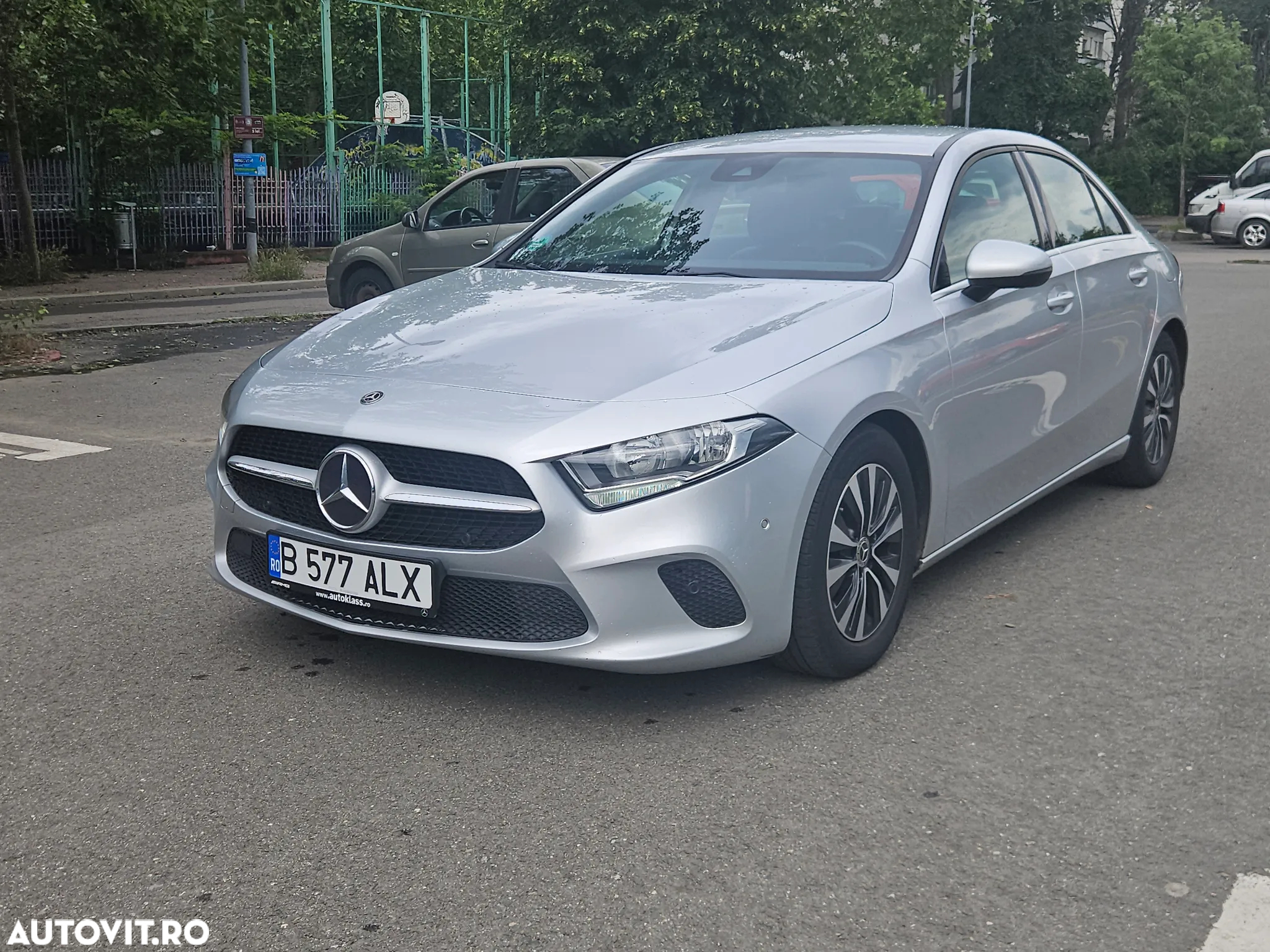 Mercedes-Benz A 180 d Sedan Aut. - 9