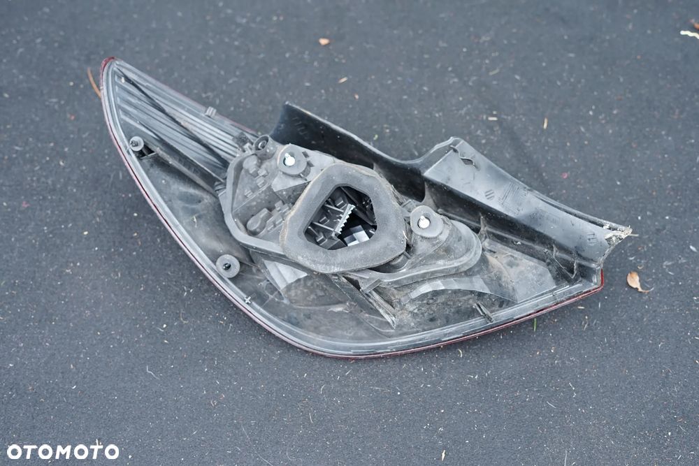 Lampa tył tylna prawa Opel Corsa D 5d 13296480 - 4
