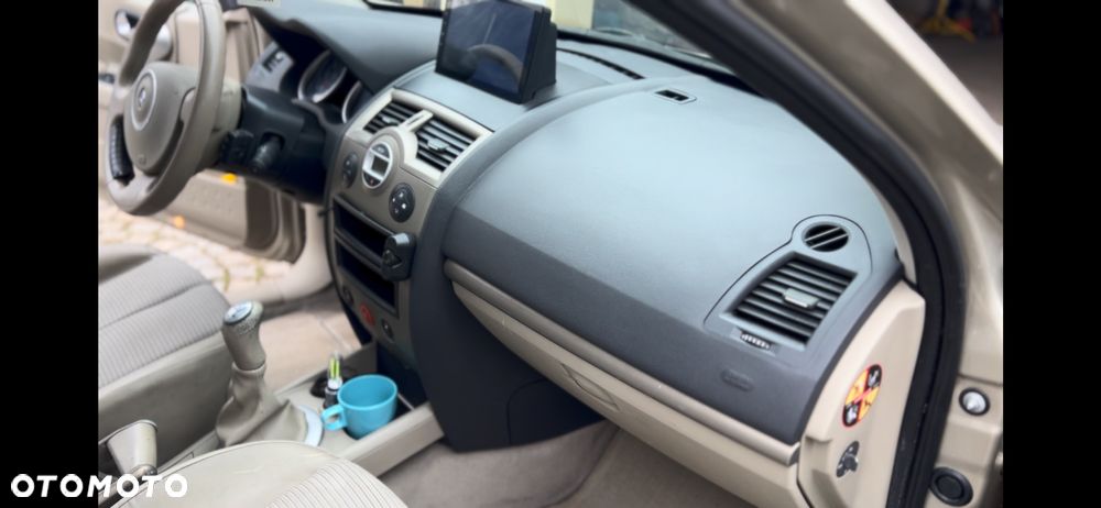 Renault Megane 1.6 16V Privilege - 12