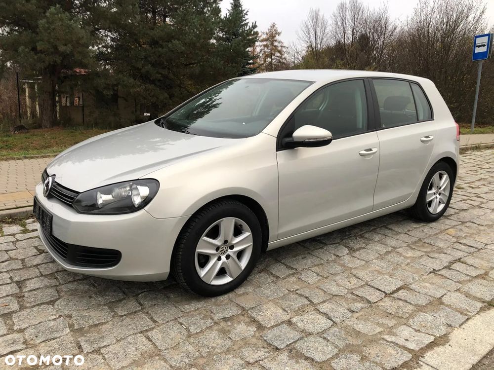 Volkswagen Golf 1.6 DSG Trendline - 4
