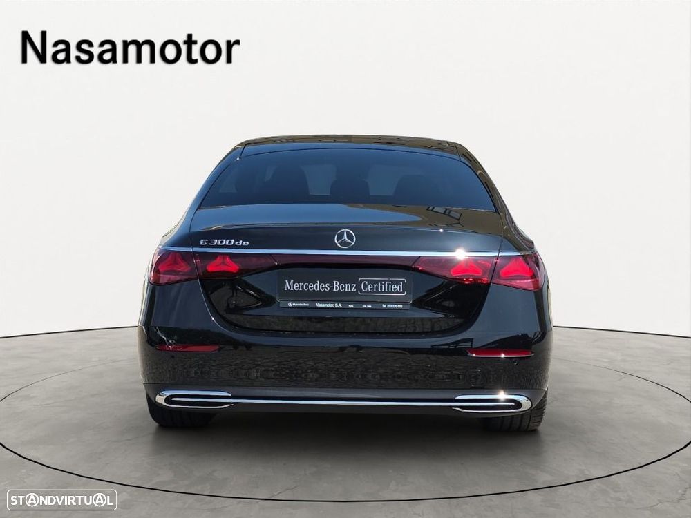 Mercedes-Benz E 300 - 4