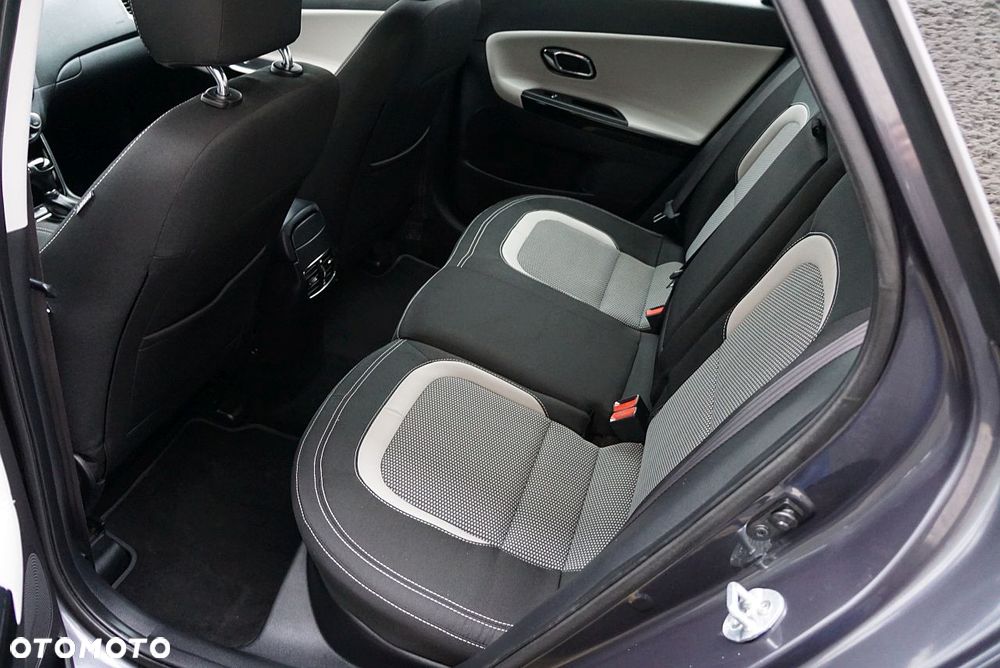 Kia Ceed 1.6 CRDi 136 DCT ISG Platinum Edition - 13